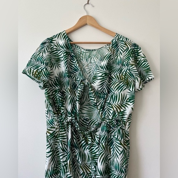 Loft Palm Tie Back Romper. Size LP. Tropical Vacation Cruise Honeymoon Resort - Picture 4 of 7